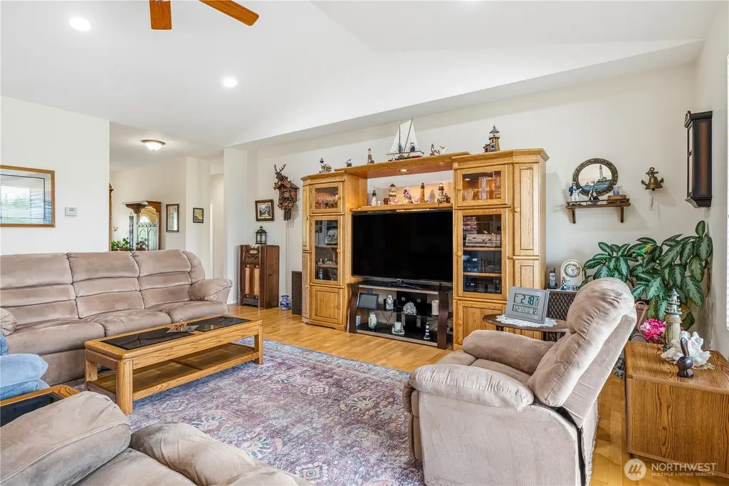 2700 Brown Road Ferndale WA 98248