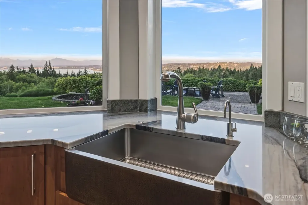 7265 Linda Lane Clinton WA 98236
