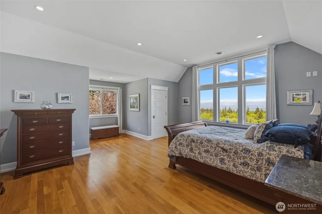 7265 Linda Lane Clinton WA 98236