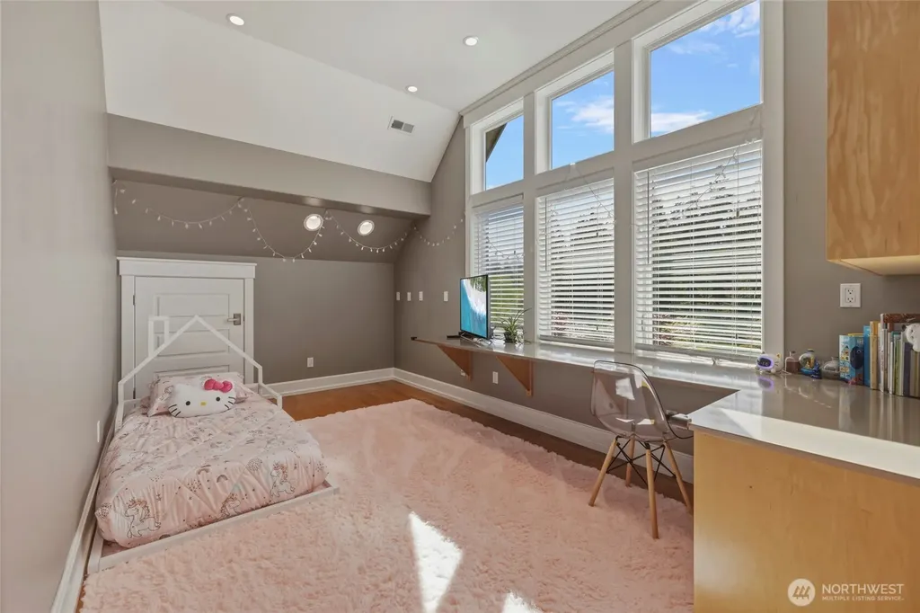 7265 Linda Lane Clinton WA 98236