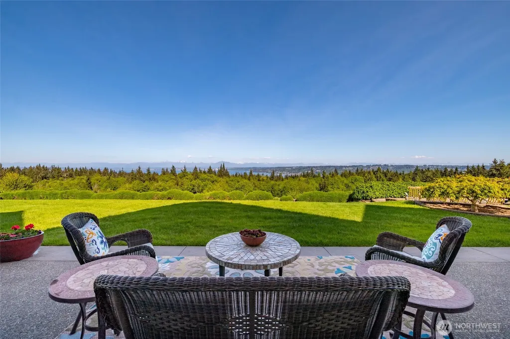 7265 Linda Lane Clinton WA 98236