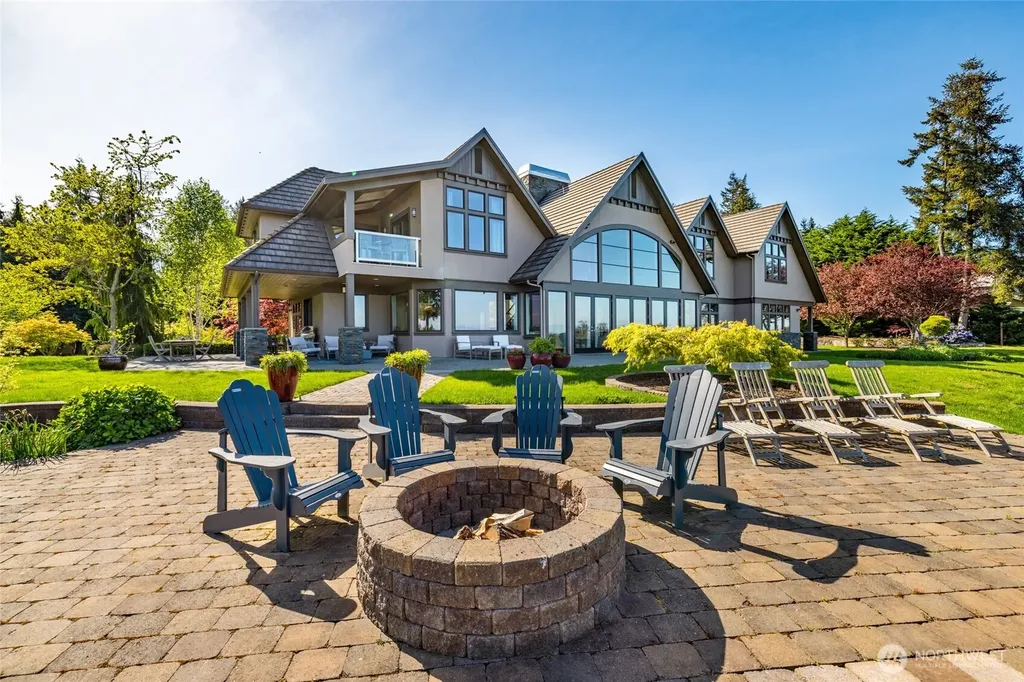 7265 Linda Lane Clinton WA 98236