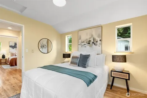20215 15th Avenue NW Shoreline WA 98177