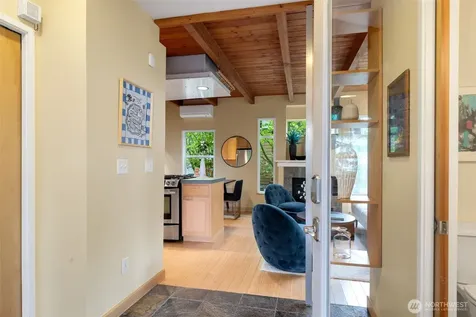 20215 15th Avenue NW Shoreline WA 98177