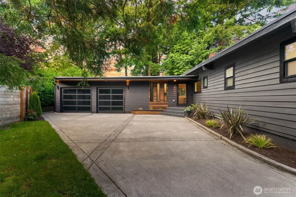 12334 SE 23rd Place Bellevue WA 98005