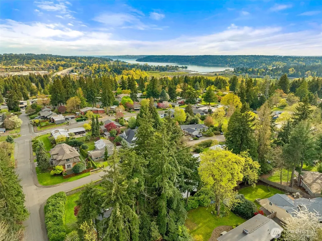 12334 SE 23rd Place Bellevue WA 98005