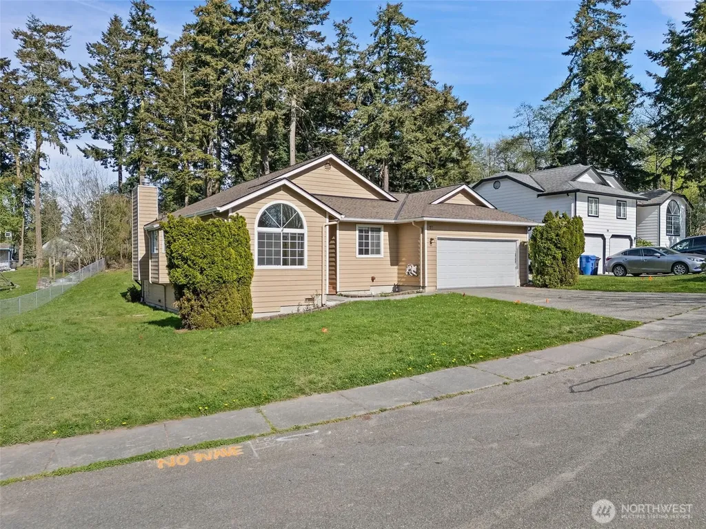 70 SW Roeder Drive Oak Harbor WA 98277