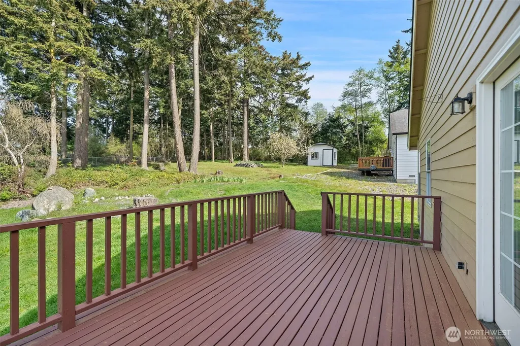 70 SW Roeder Drive Oak Harbor WA 98277