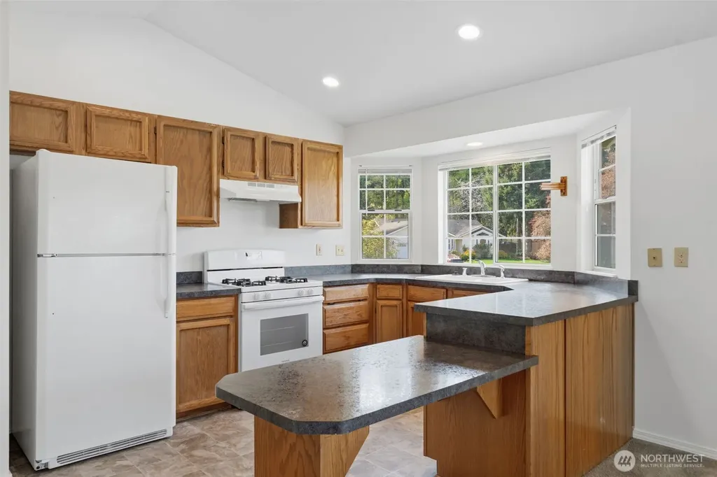 70 SW Roeder Drive Oak Harbor WA 98277