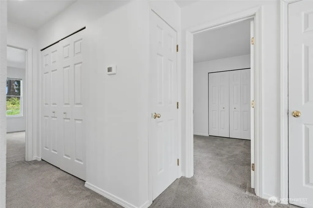 70 SW Roeder Drive Oak Harbor WA 98277