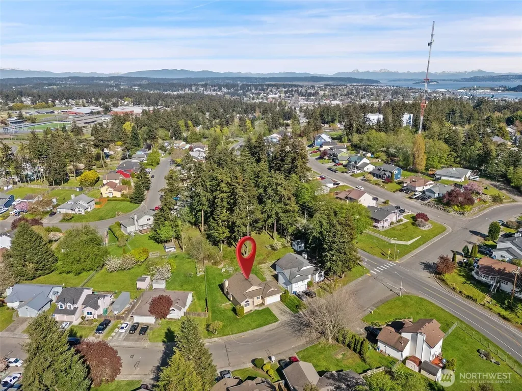 70 SW Roeder Drive Oak Harbor WA 98277