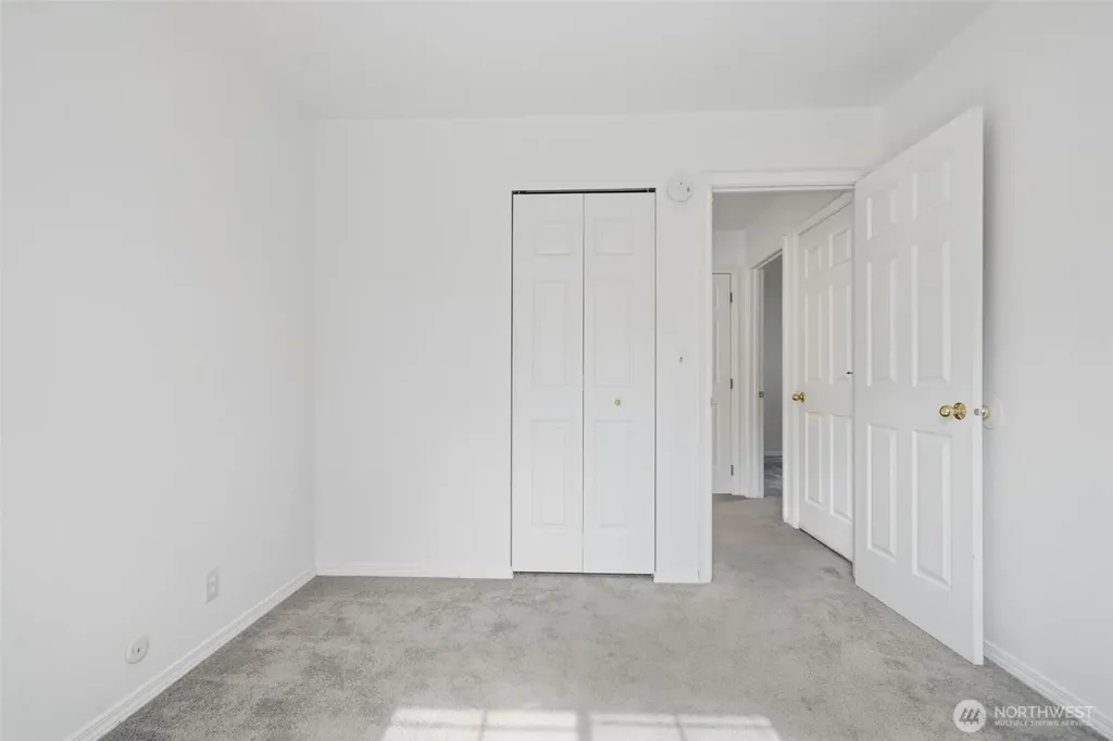 70 SW Roeder Drive Oak Harbor WA 98277