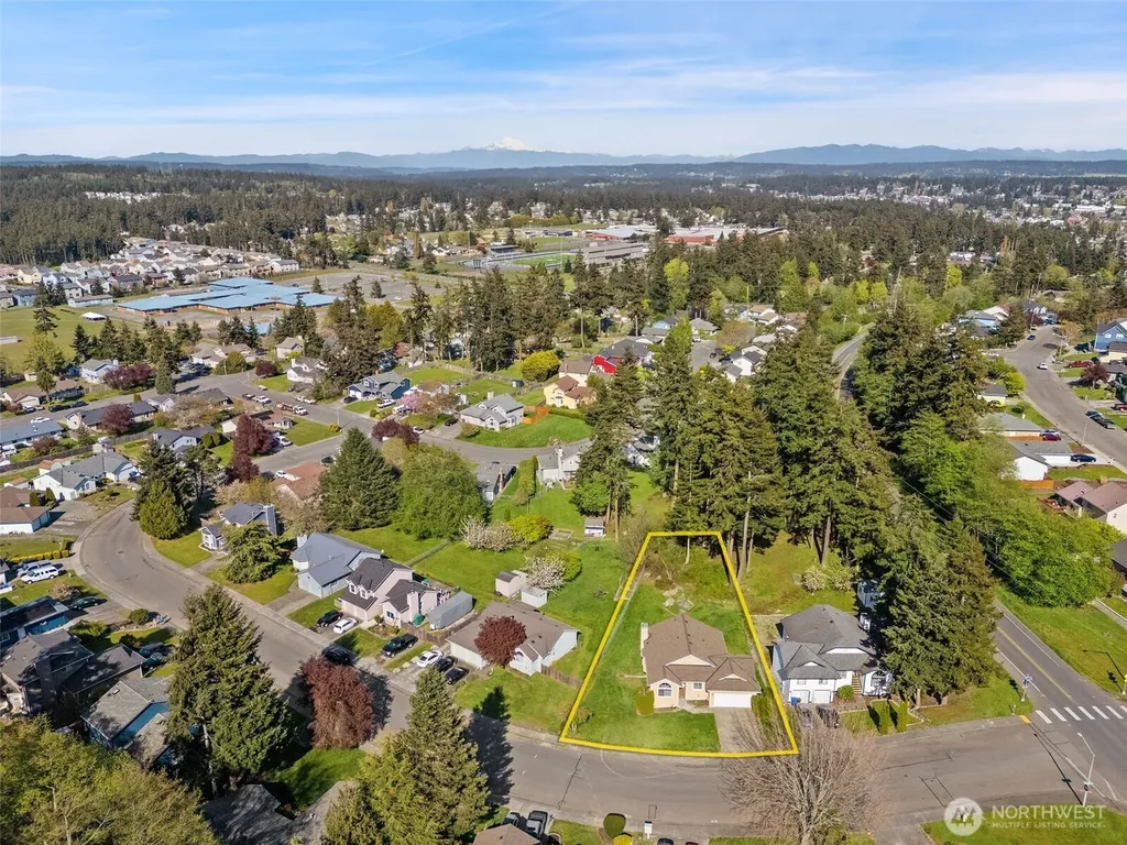 70 SW Roeder Drive Oak Harbor WA 98277