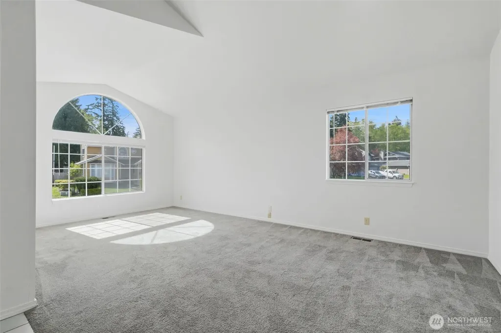 70 SW Roeder Drive Oak Harbor WA 98277