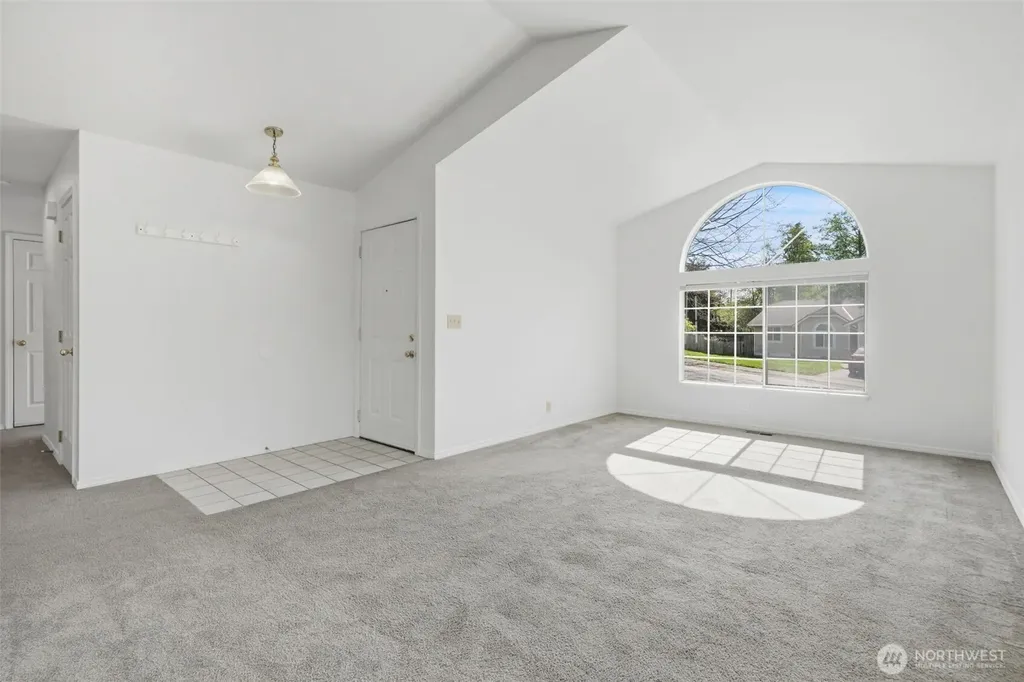 70 SW Roeder Drive Oak Harbor WA 98277