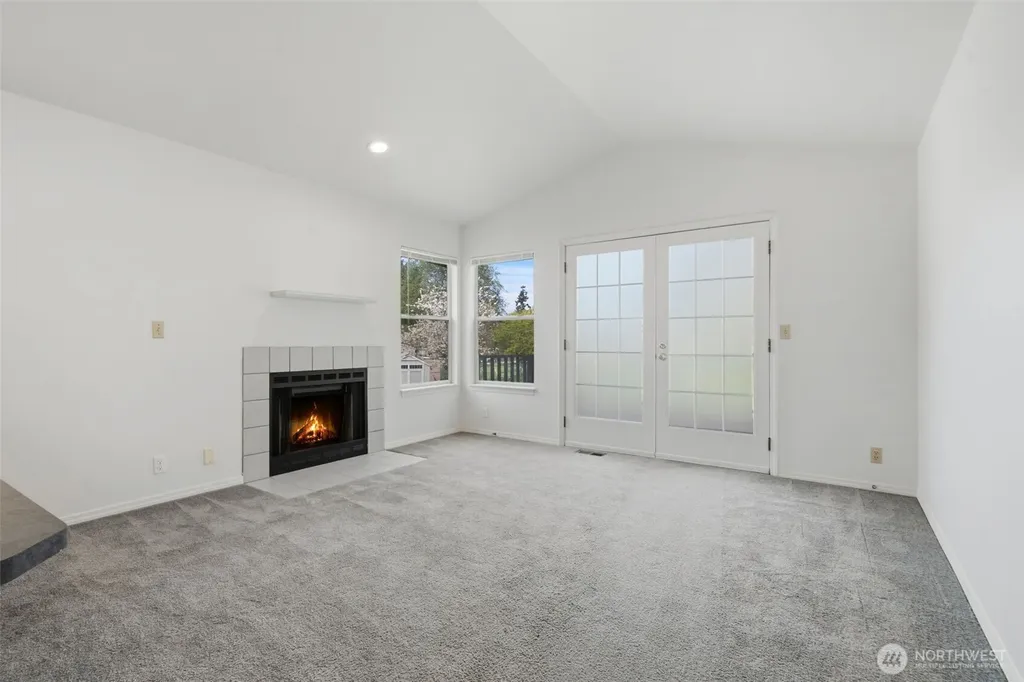70 SW Roeder Drive Oak Harbor WA 98277