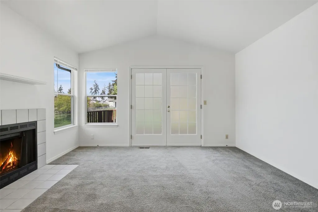 70 SW Roeder Drive Oak Harbor WA 98277