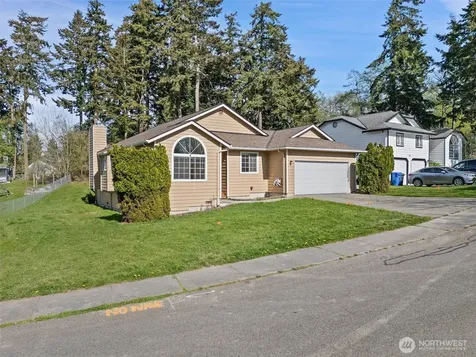 70 SW Roeder Drive Oak Harbor WA 98277