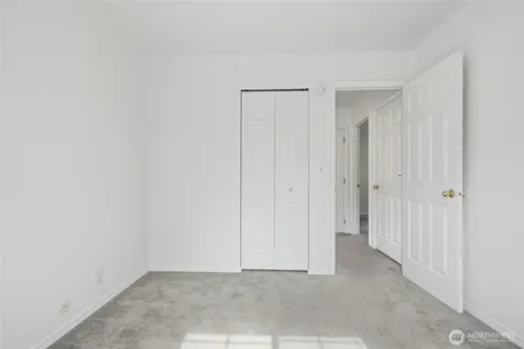 70 SW Roeder Drive Oak Harbor WA 98277