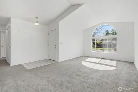 70 SW Roeder Drive Oak Harbor WA 98277