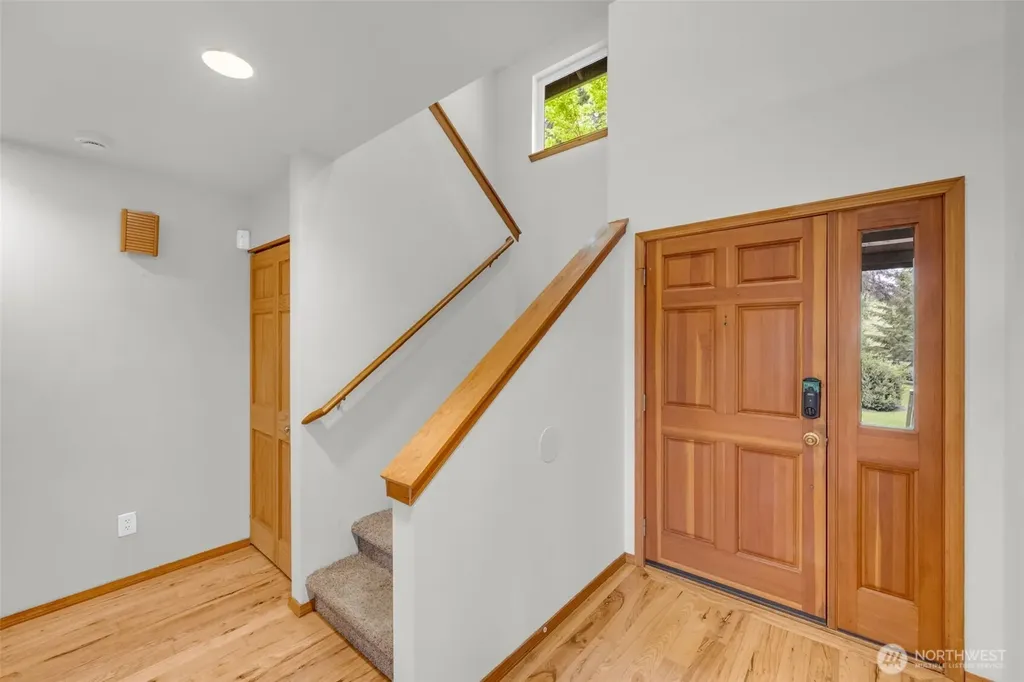 1038 NE Blue Ridge Drive Poulsbo WA 98370