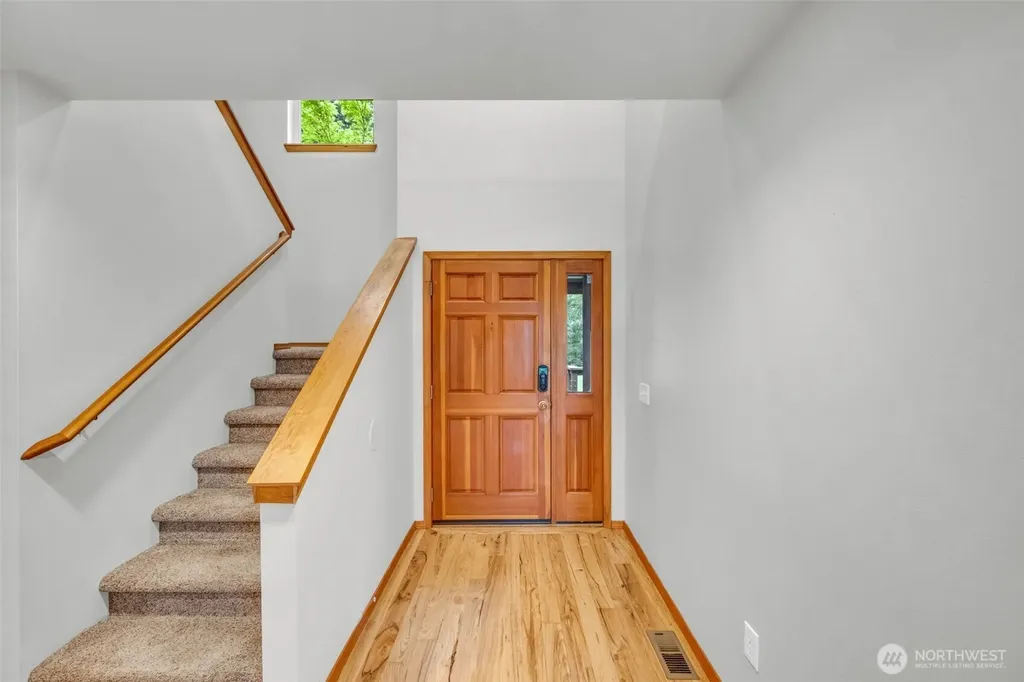 1038 NE Blue Ridge Drive Poulsbo WA 98370