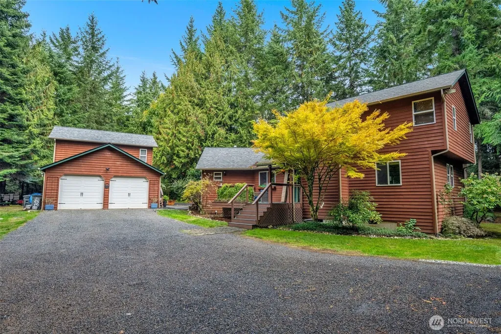1038 NE Blue Ridge Drive Poulsbo WA 98370