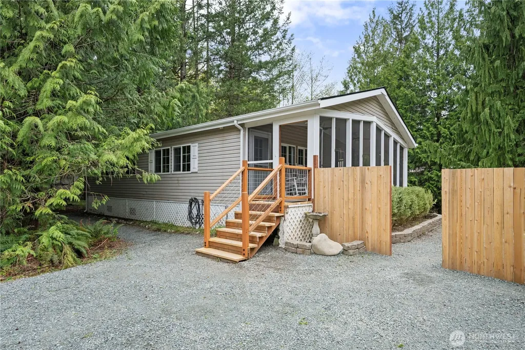 17921 644th Avenue NE Baring WA 98251