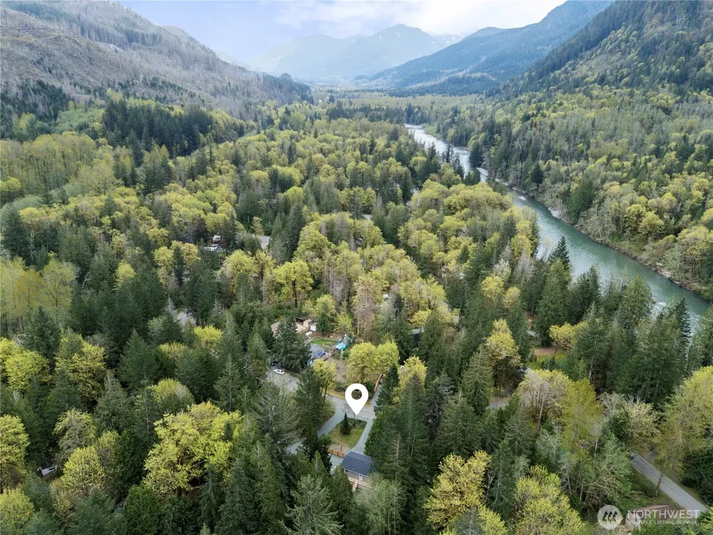 17921 644th Avenue NE Baring WA 98251