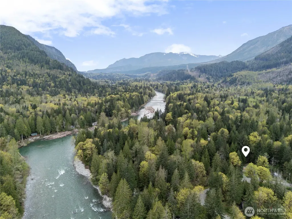 17921 644th Avenue NE Baring WA 98251