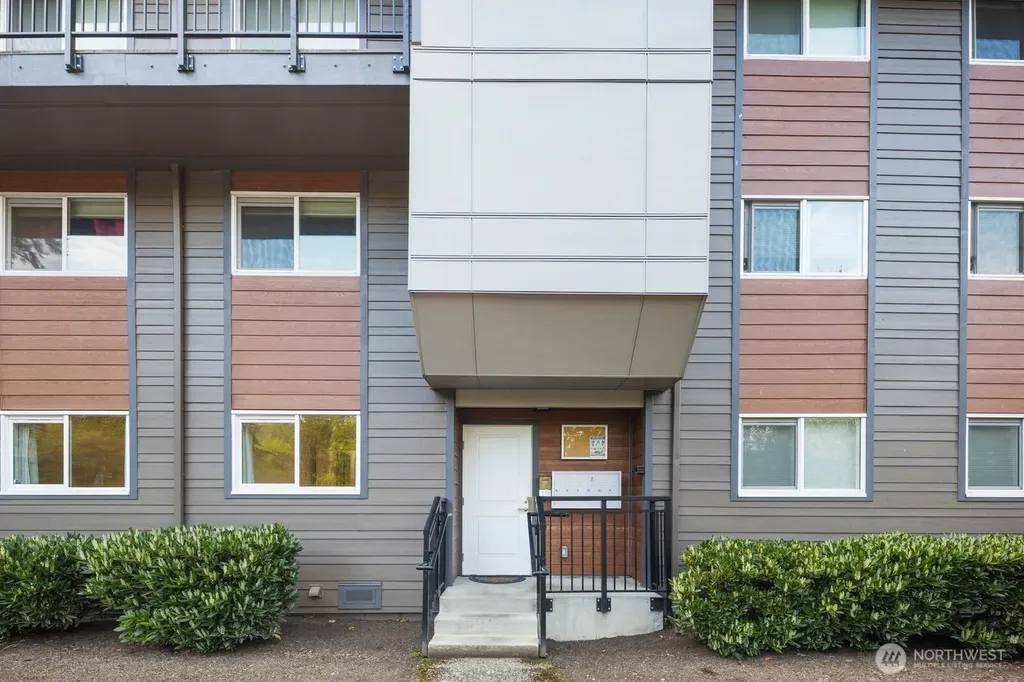 210 SW Clark Street Issaquah WA 98027