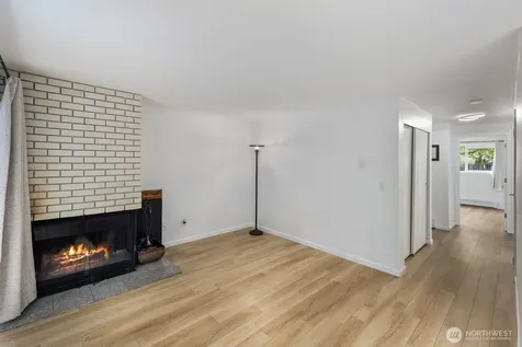 210 SW Clark Street Issaquah WA 98027