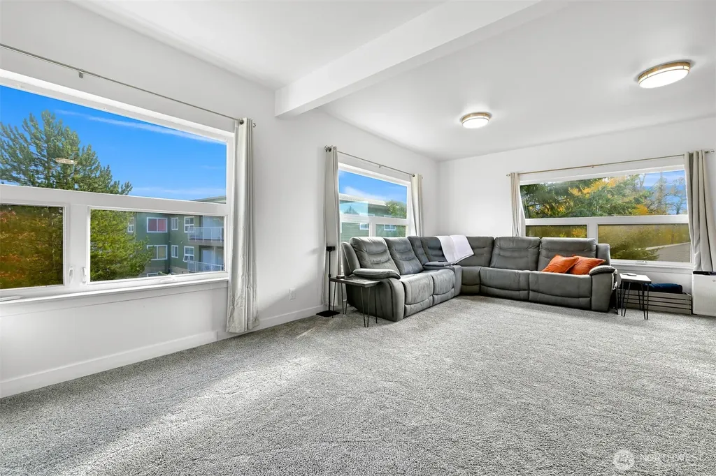 516 Darby Drive Bellingham WA 98226