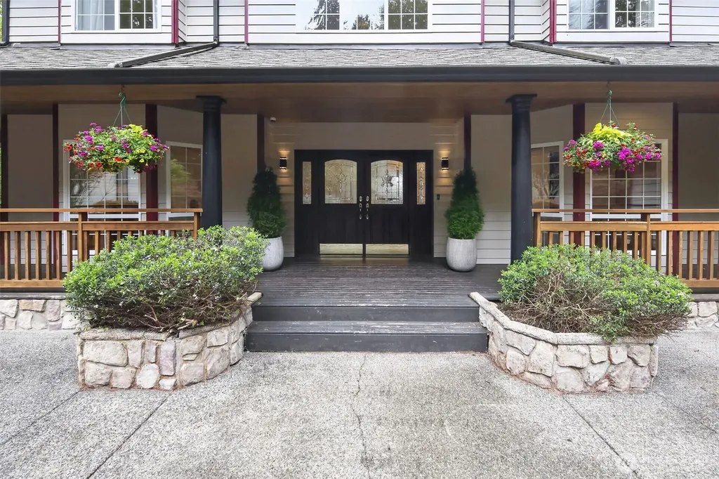 24520 NE 196th Woodinville WA 98077
