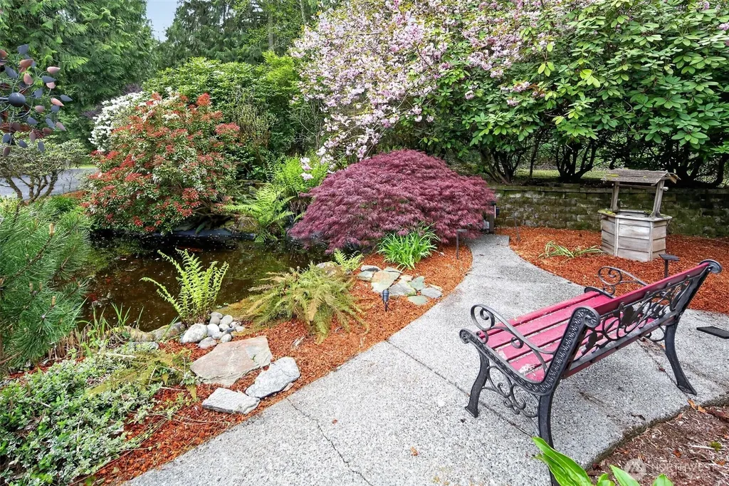 24520 NE 196th Woodinville WA 98077