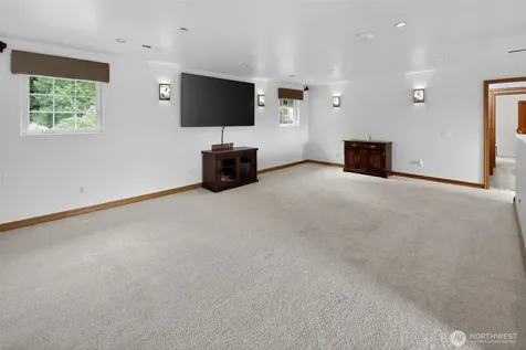24520 NE 196th Woodinville WA 98077