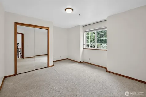 24520 NE 196th Woodinville WA 98077