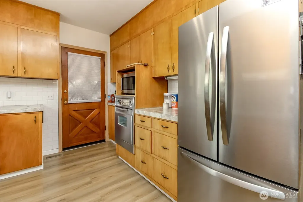 414 7th Street SW Puyallup WA 98374