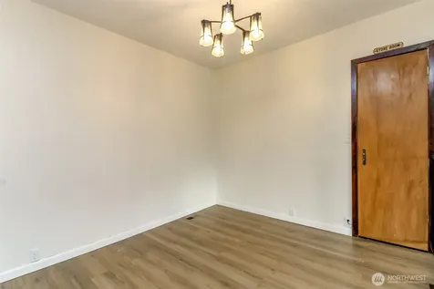 414 7th Street SW Puyallup WA 98374