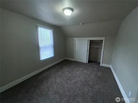 2716 S 14th Street Tacoma WA 98405