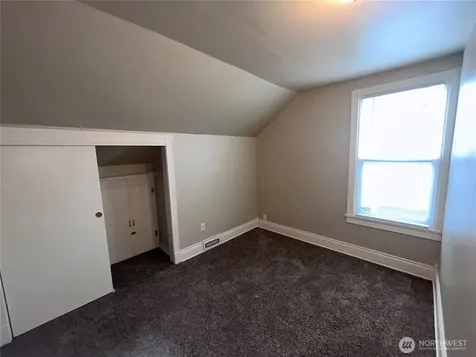 2716 S 14th Street Tacoma WA 98405