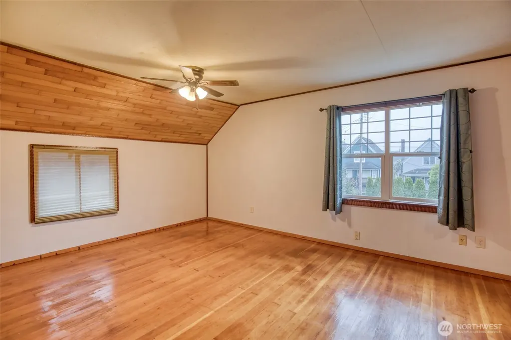 914 Wheeler Avenue Hoquiam WA 98550