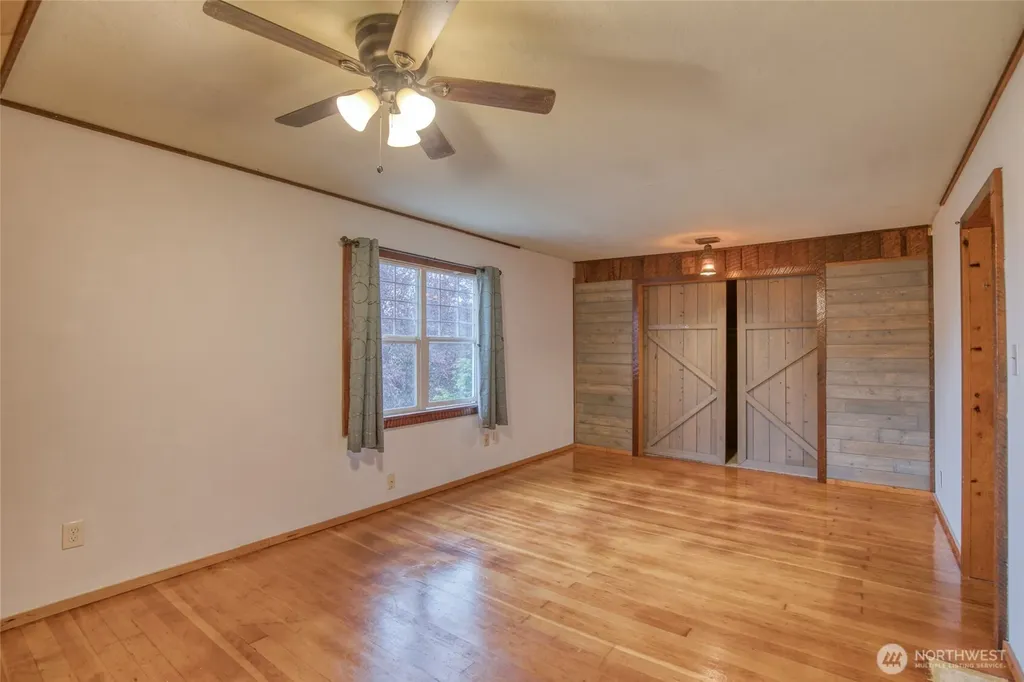 914 Wheeler Avenue Hoquiam WA 98550