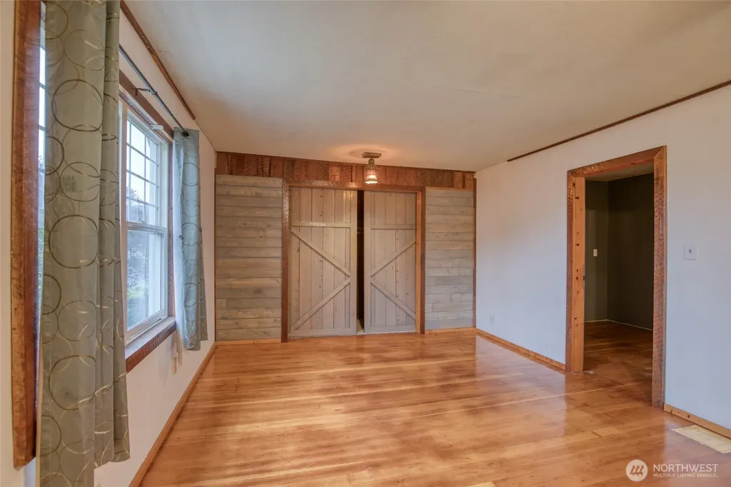 914 Wheeler Avenue Hoquiam WA 98550