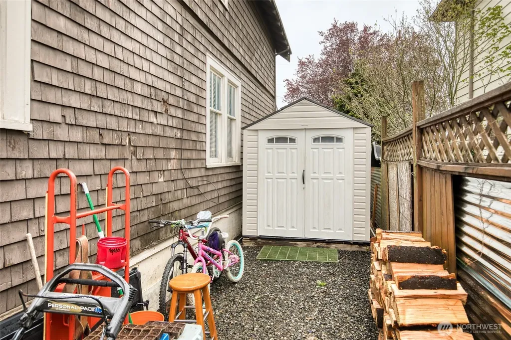 914 Wheeler Avenue Hoquiam WA 98550