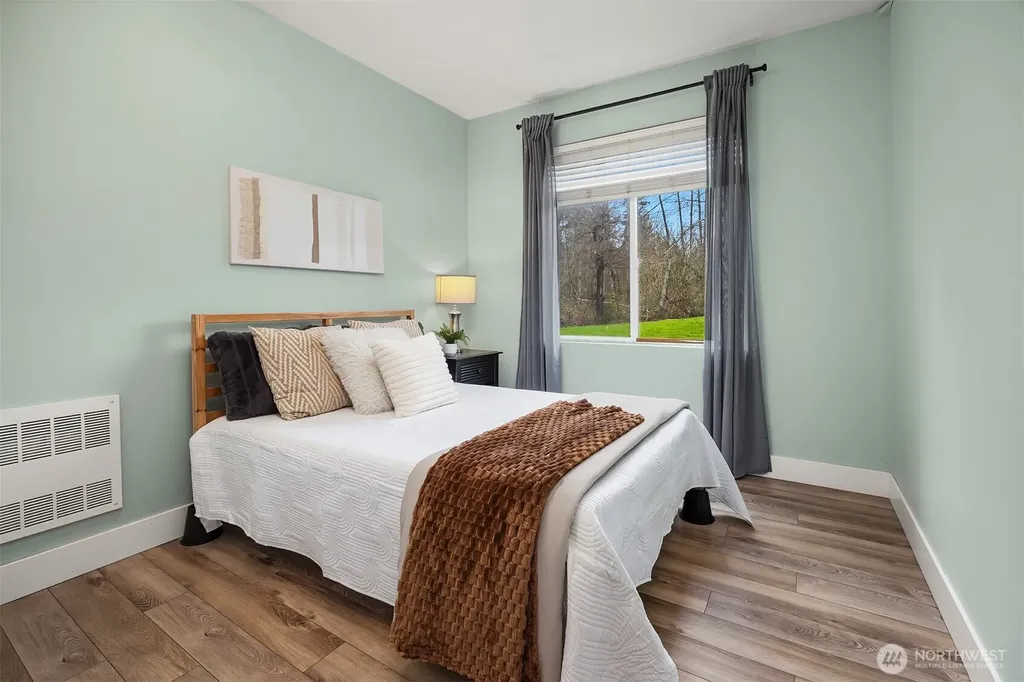566 241st Lane SE Sammamish WA 98074