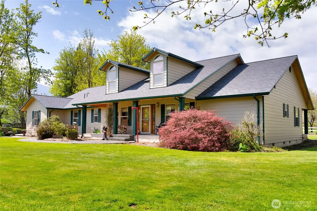 7492 Russell Road Concrete WA 98237