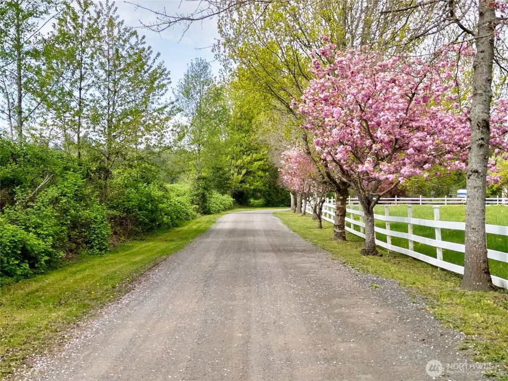7492 Russell Road Concrete WA 98237