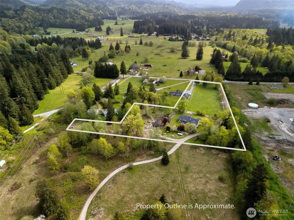 7492 Russell Road Concrete WA 98237
