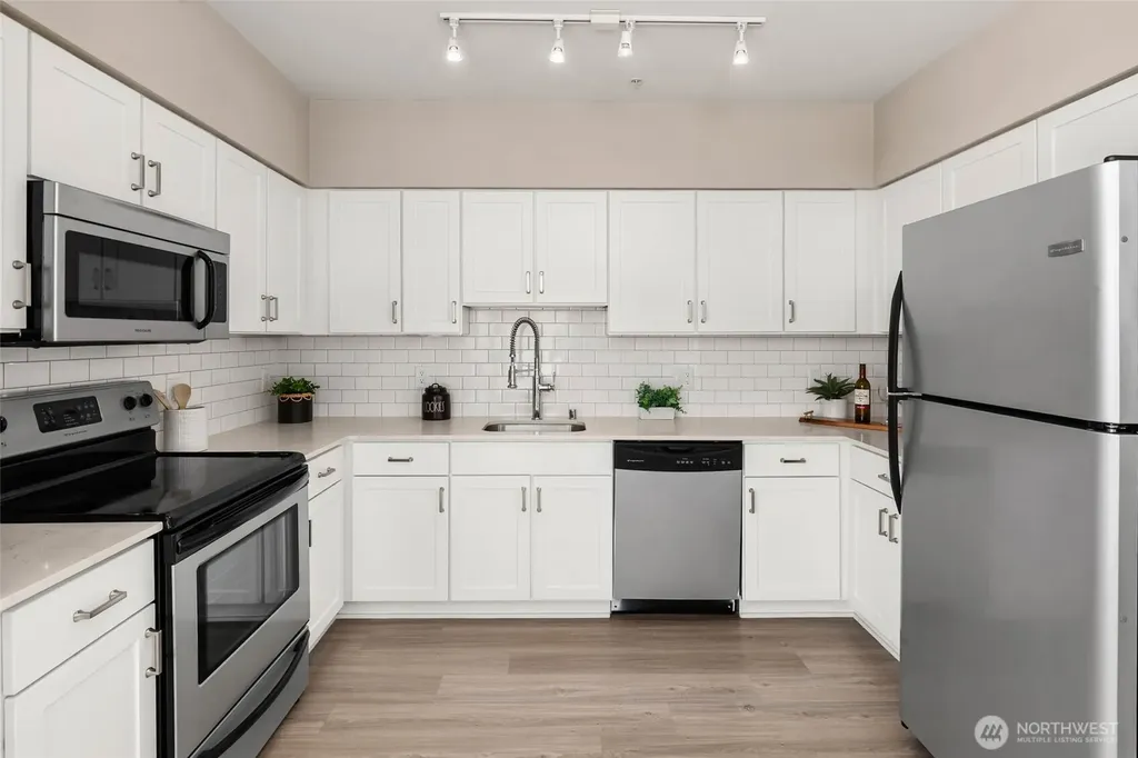 11415 Slater Avenue NE Kirkland WA 98033